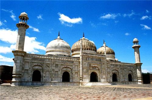 10 Top Places to visit in Agra in 2023